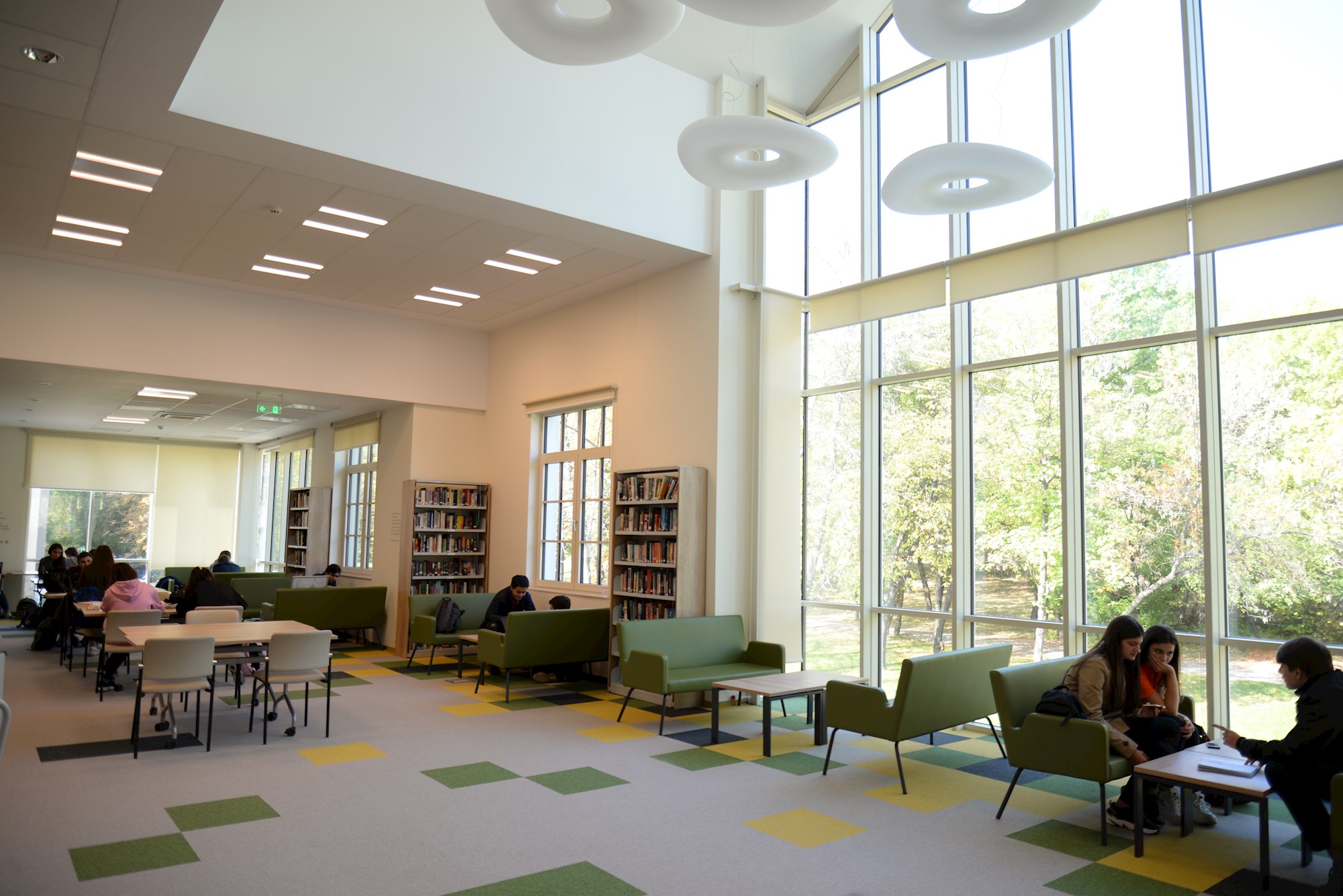 Gipson Library (dsc_4442br___br).jpg