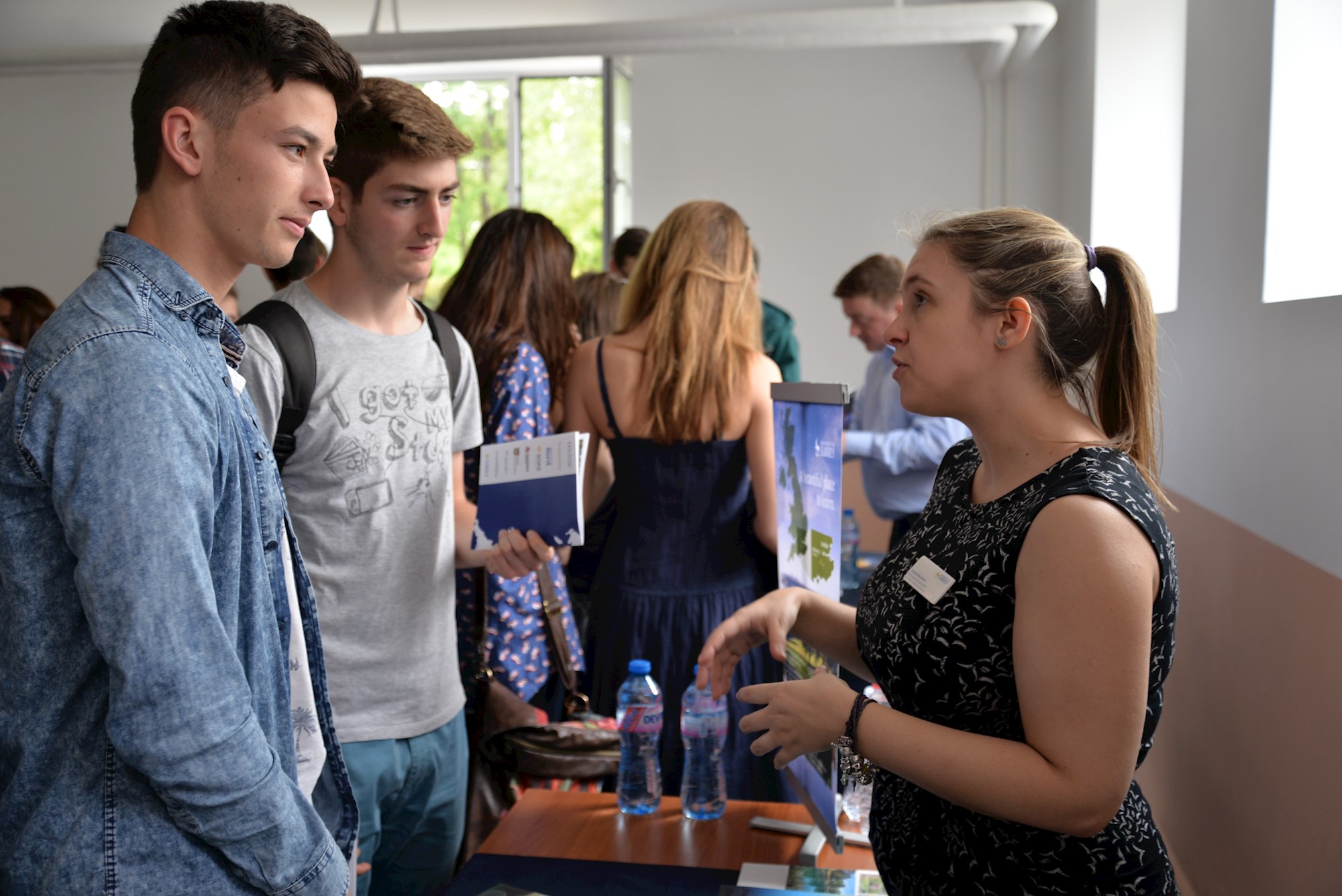 32 Universities Come to ACS ACS