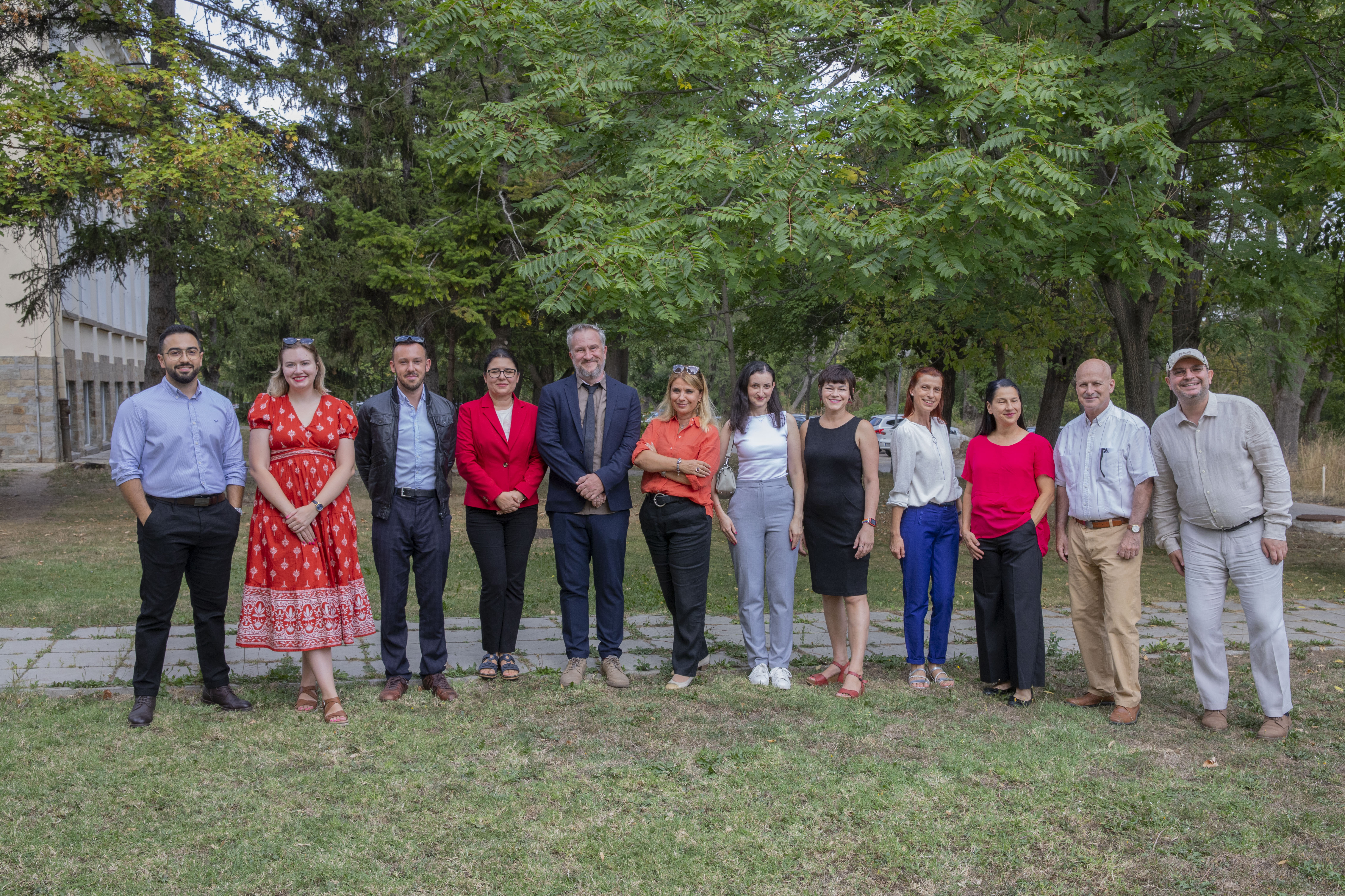 ESL Dept ACS 0905090525_433.jpg