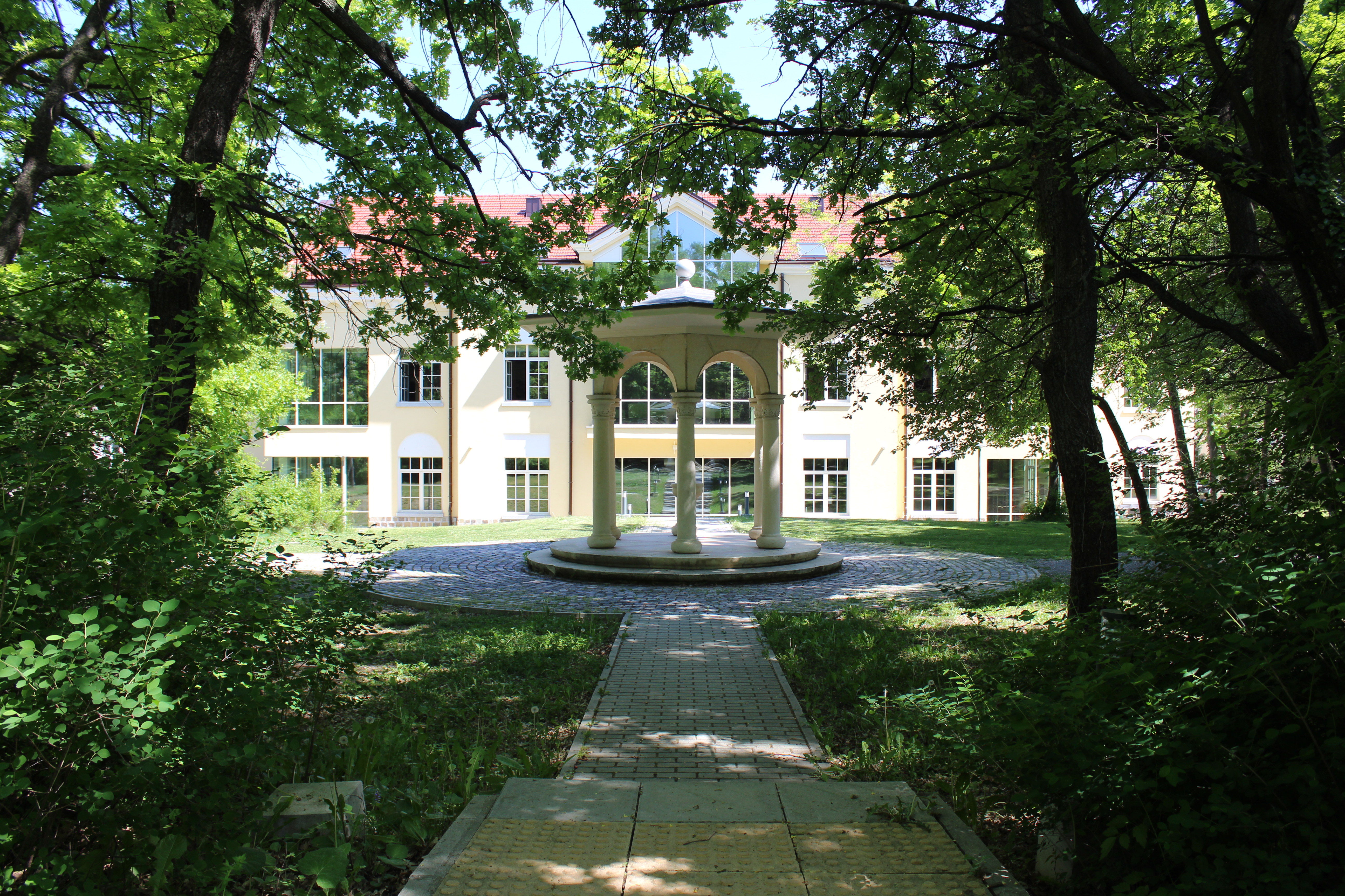 IMG_0362_Fountain_Campus Center.JPG